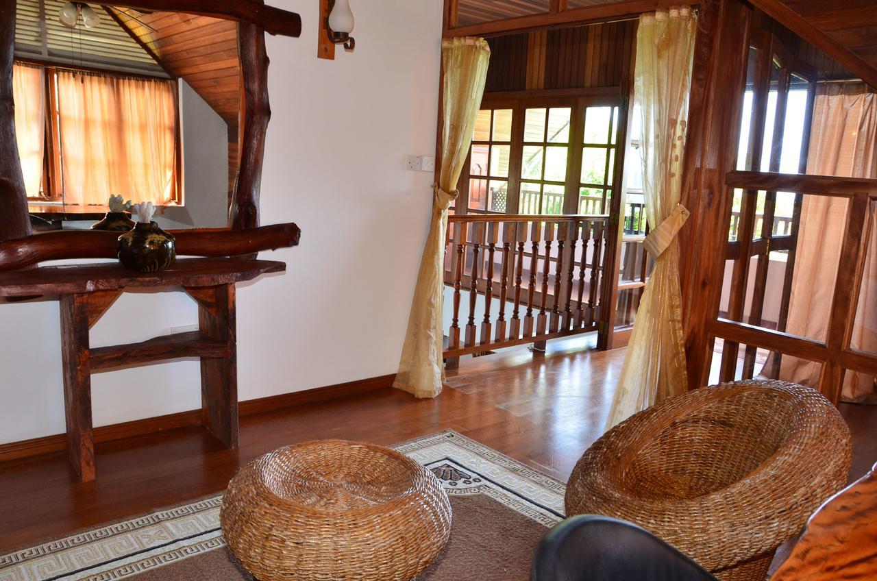 Kaz Ladouceur Bed & Breakfast La Digue Exterior photo