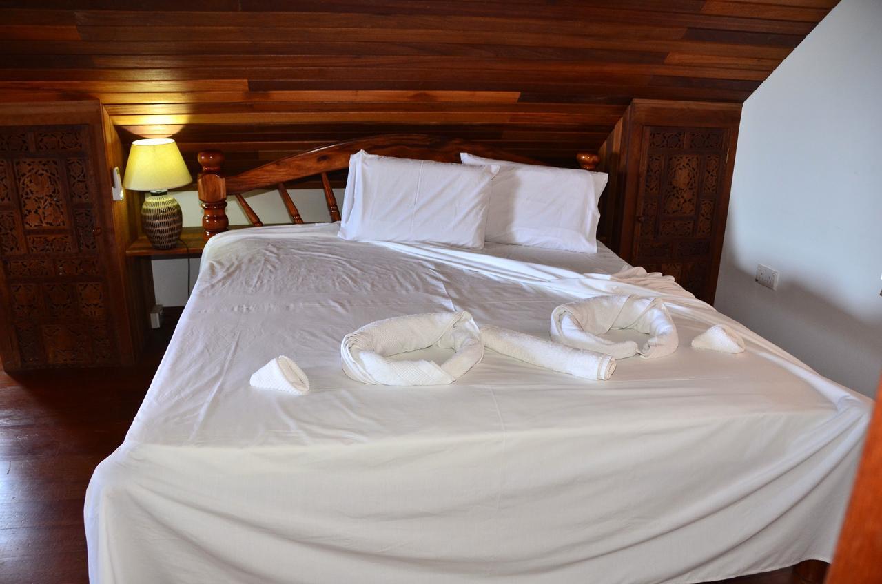 Kaz Ladouceur Bed & Breakfast La Digue Exterior photo